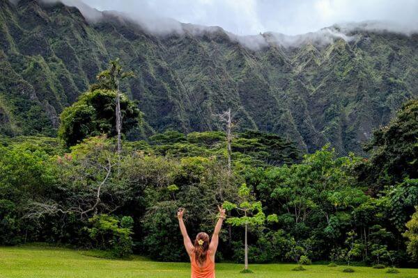 Intuitives Spiritual Life Coaching mit ganzheitlicher Bodywork für Beckenboden, Narbenheilung & Embodiment.