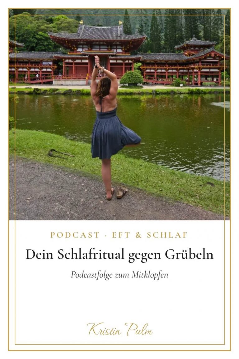 : Kristin Palm beim Tapping auf einem Pin mit dem Titel „Dein Schlafritual gegen Grübeln".