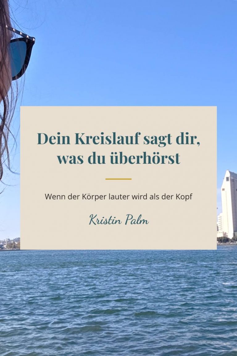 Nahaufnahme, Text zu Kreislauf und Stress im Körper einer Frau